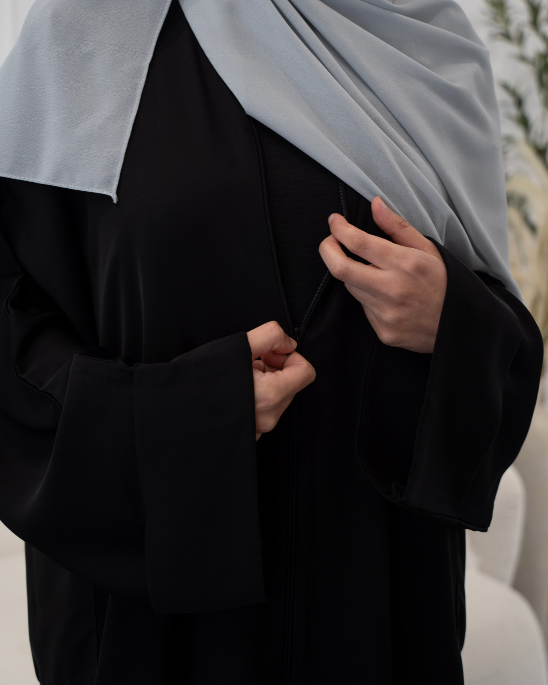 The ‘Multitasker’ Abaya | Black